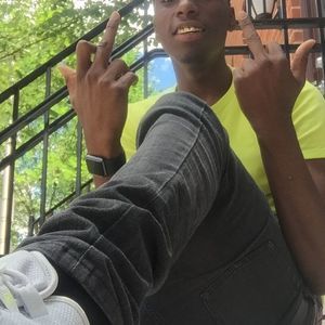 Meet your Posher, Ync